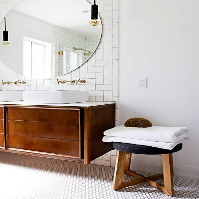 Minimalist Bathrooms Prove That Less Is More